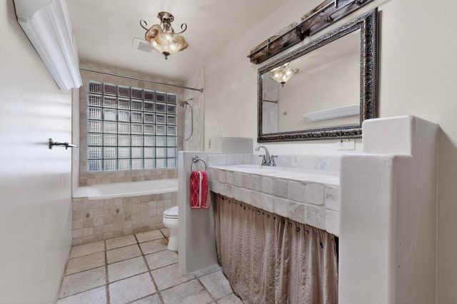 306 Don Fernando Road, Santa Fe, NM 87505