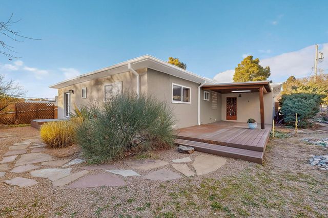 306 Don Fernando Road, Santa Fe, NM 87505