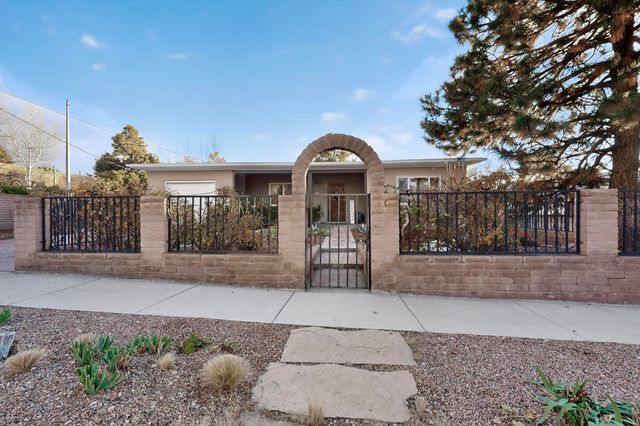 306 Don Fernando Road, Santa Fe, NM 87505