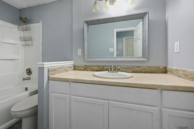 40162 Ronda Ave, Prairieville, LA 70769