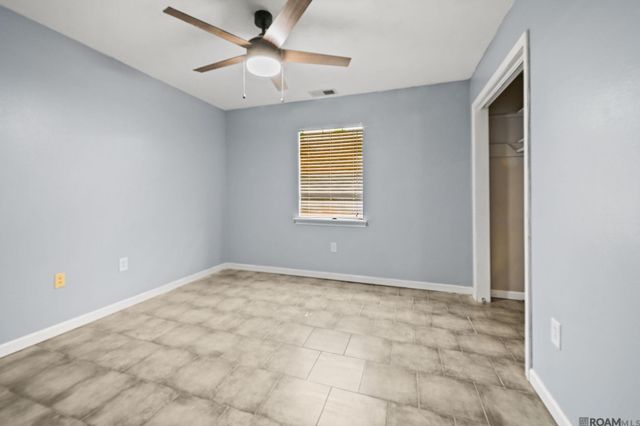 40162 Ronda Ave, Prairieville, LA 70769