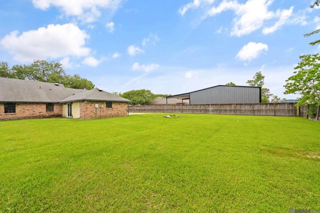 40162 Ronda Ave, Prairieville, LA 70769