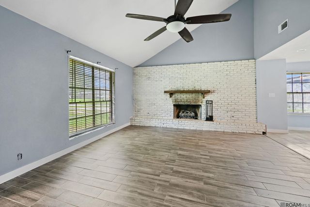 40162 Ronda Ave, Prairieville, LA 70769