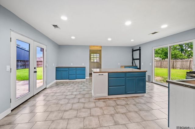 40162 Ronda Ave, Prairieville, LA 70769