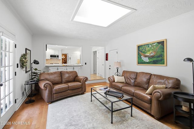 22 Braeburn Drive, Lincroft, NJ 07738