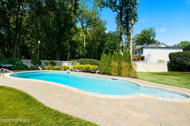 22 Braeburn Drive, Lincroft, NJ 07738