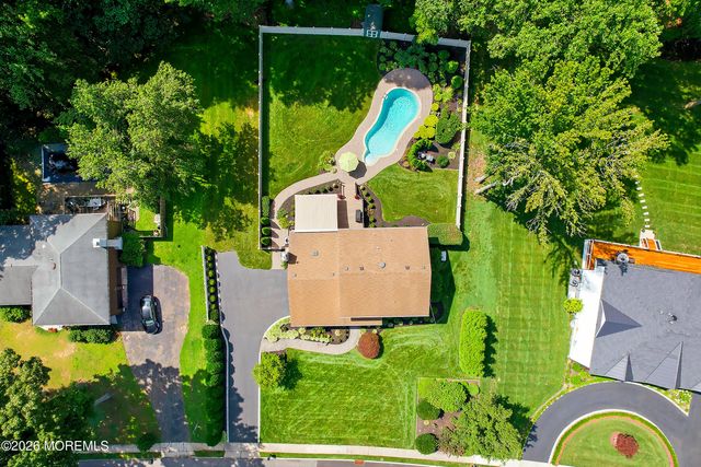 22 Braeburn Drive, Lincroft, NJ 07738