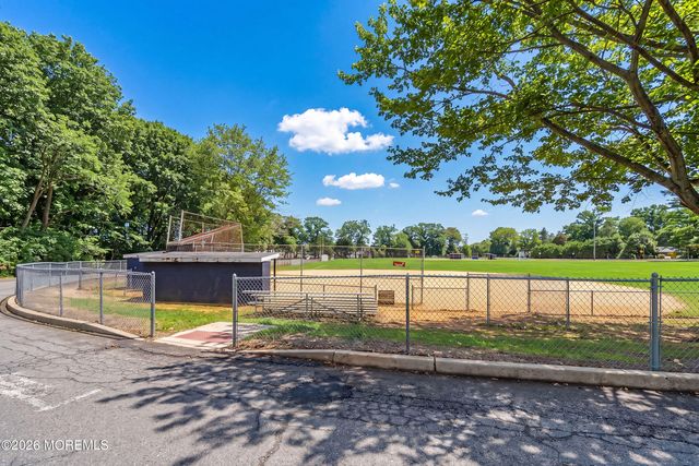 22 Braeburn Drive, Lincroft, NJ 07738