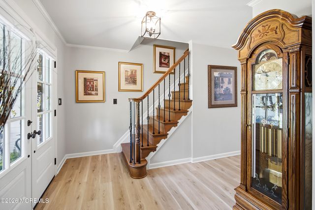 22 Braeburn Drive, Lincroft, NJ 07738