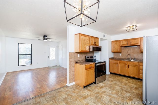 203 Bates Drive, Charlestown, IN 47111