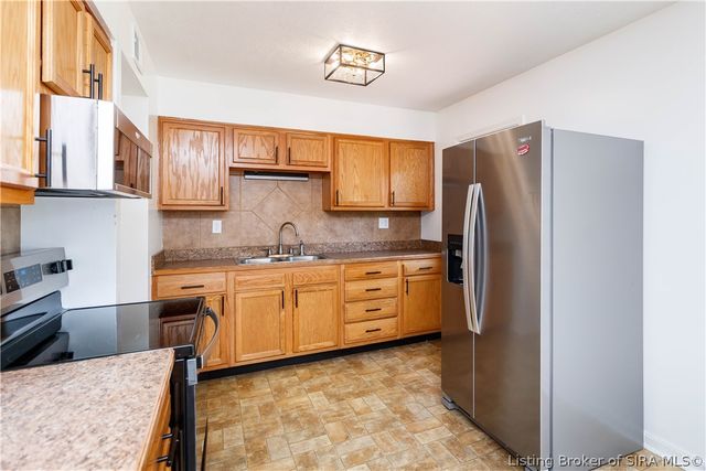 203 Bates Drive, Charlestown, IN 47111