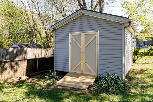 203 Bates Drive, Charlestown, IN 47111