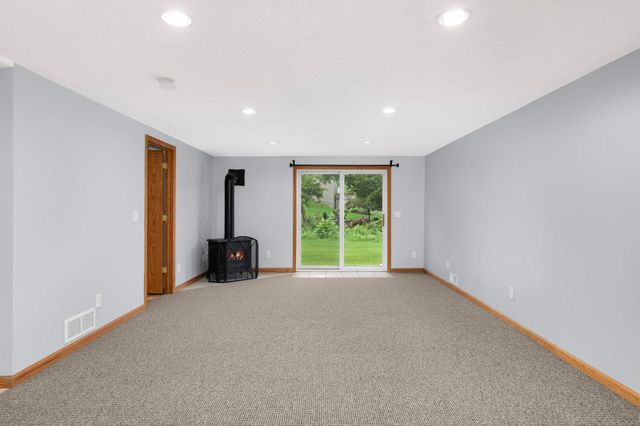 1110 Lilac Court, Waconia, MN 55387