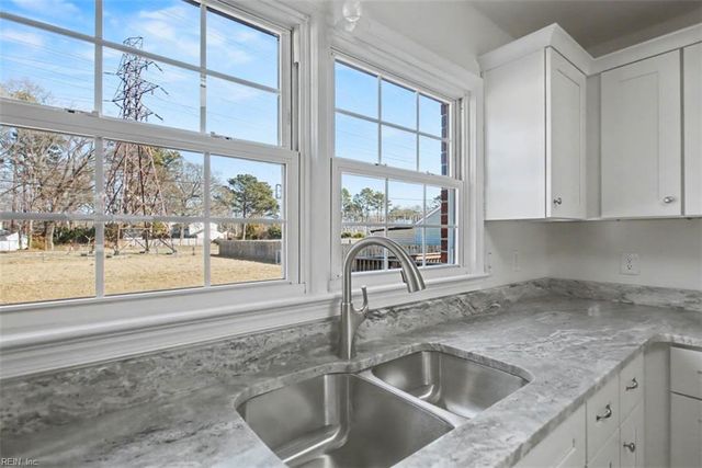 344 Brout DR, Hampton, VA 23666