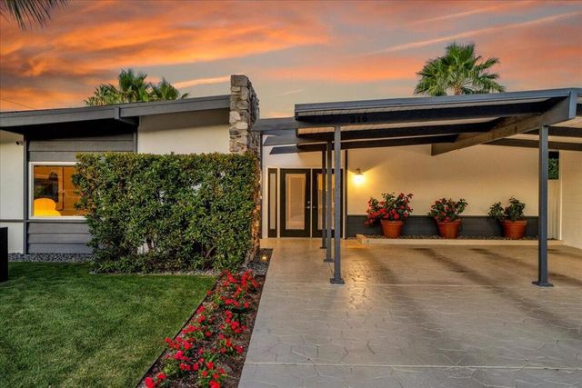 216 N Lyn Circle, Palm Springs, CA 92262