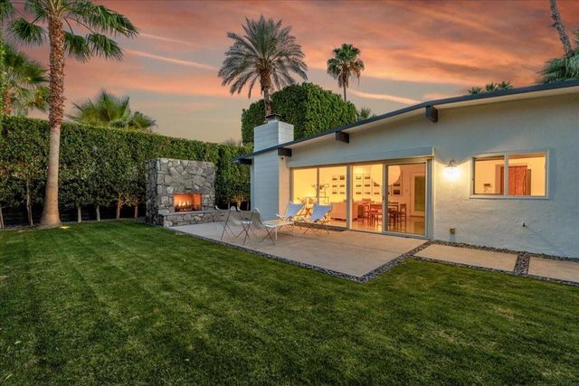 216 N Lyn Circle, Palm Springs, CA 92262