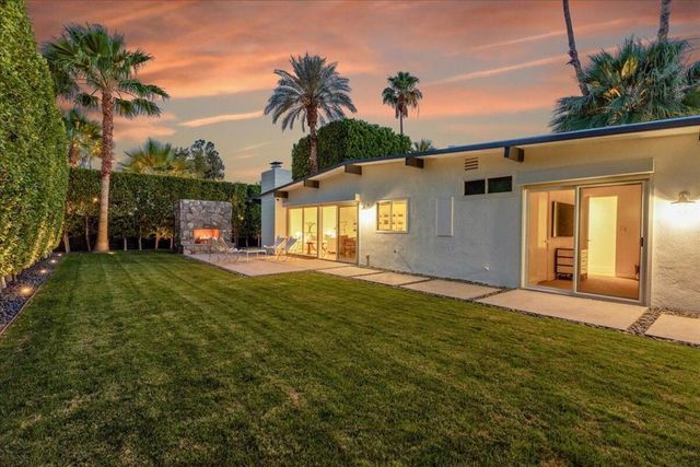 216 N Lyn Circle, Palm Springs, CA 92262