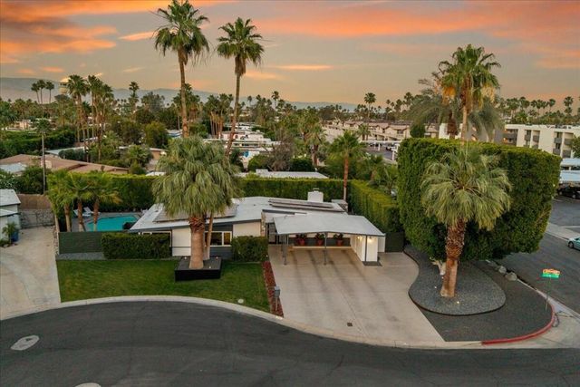 216 N Lyn Circle, Palm Springs, CA 92262