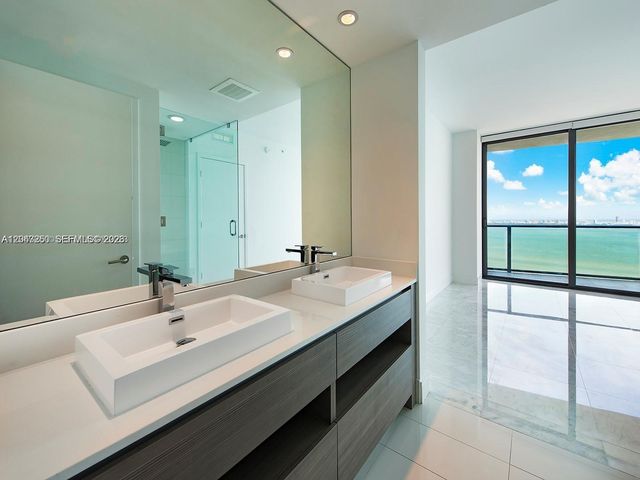 460 NE 28th St 3608, Miami, FL 33137