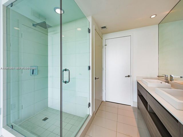 460 NE 28th St 3608, Miami, FL 33137