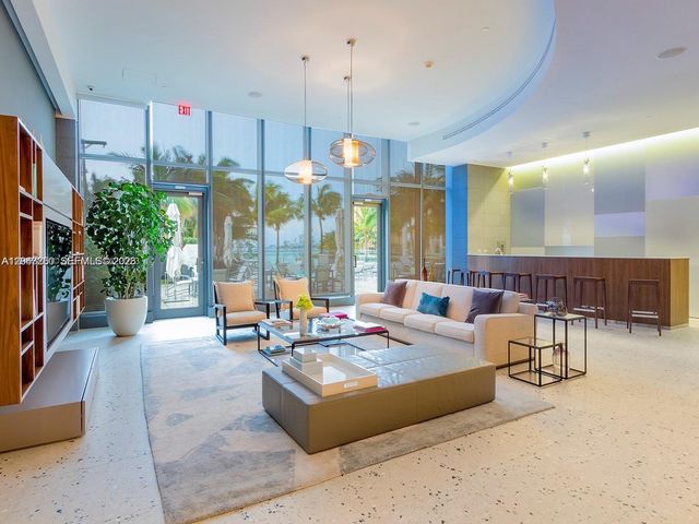 460 NE 28th St 3608, Miami, FL 33137