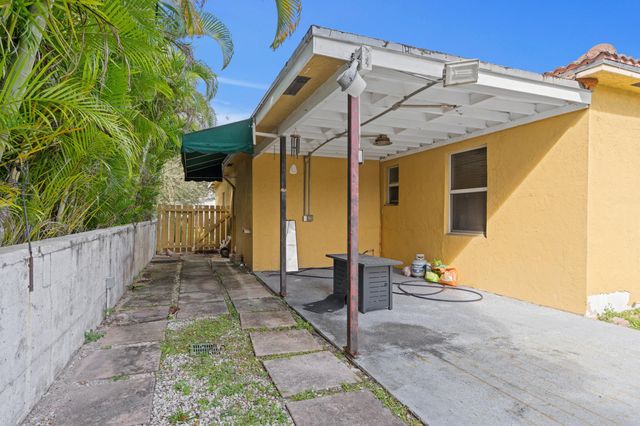 516 SW 17th Street, Fort Lauderdale, FL 33315