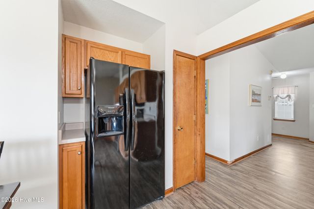 307 Kenilworth Place, Hubert, NC 28539