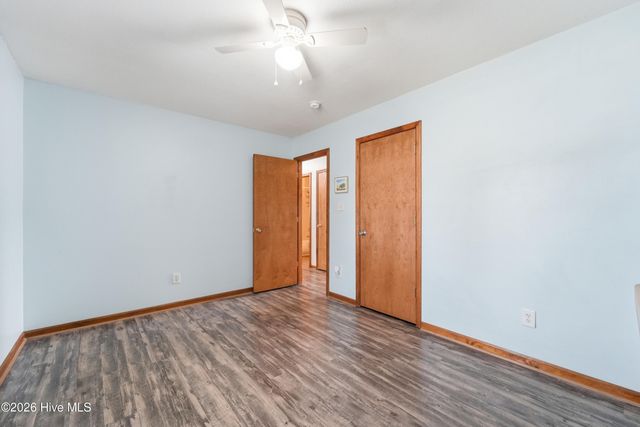 307 Kenilworth Place, Hubert, NC 28539