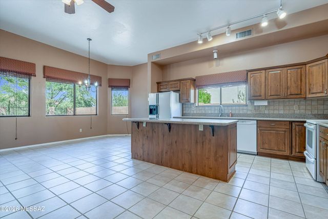 1865 E Andromeda Place, Tucson, AZ 85737
