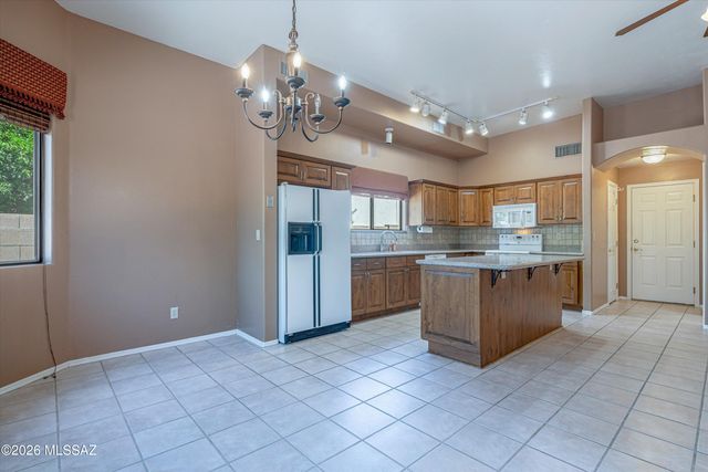 1865 E Andromeda Place, Tucson, AZ 85737