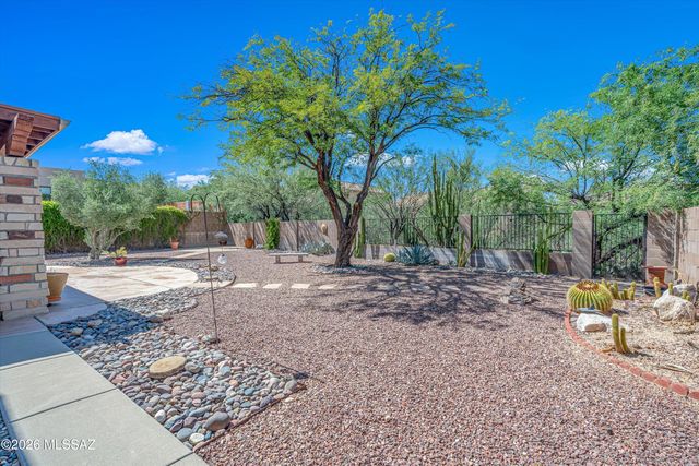1865 E Andromeda Place, Tucson, AZ 85737