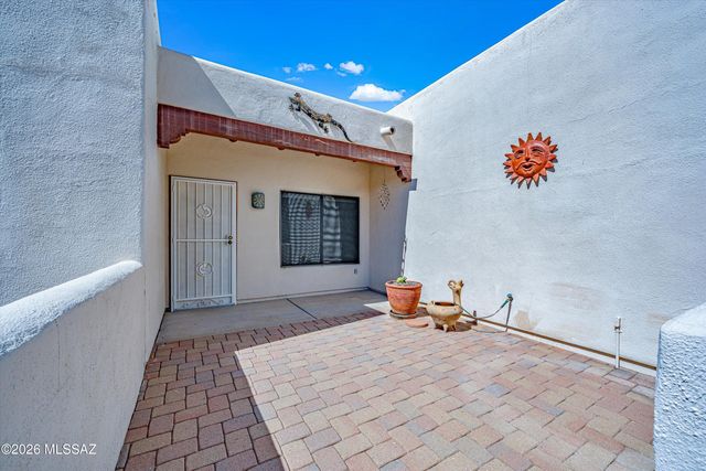 1865 E Andromeda Place, Tucson, AZ 85737