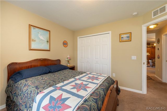 21 Sanders Circle, Homosassa, FL 34446