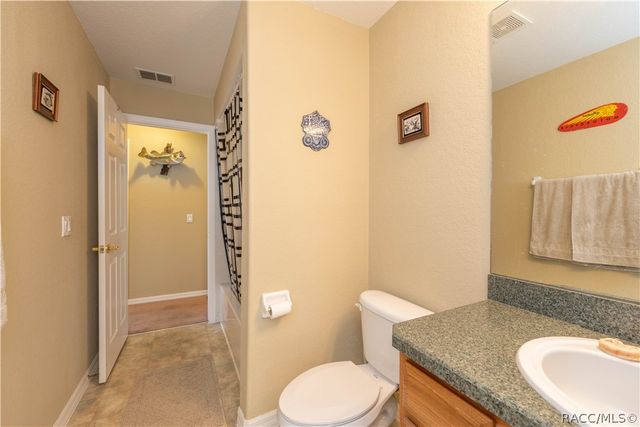 21 Sanders Circle, Homosassa, FL 34446