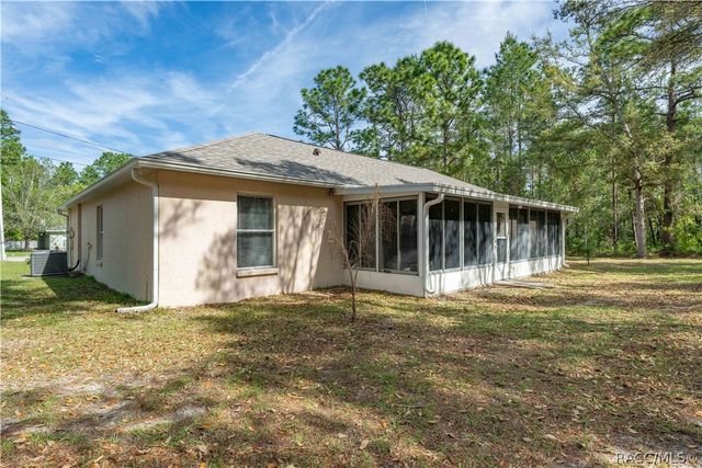 21 Sanders Circle, Homosassa, FL 34446