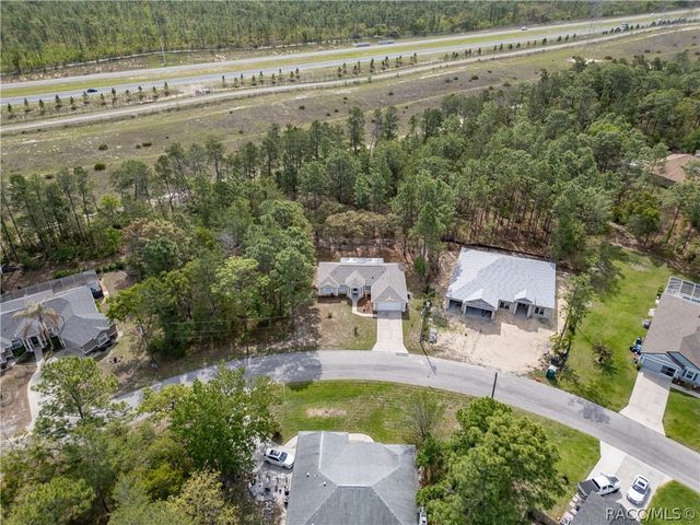 21 Sanders Circle, Homosassa, FL 34446