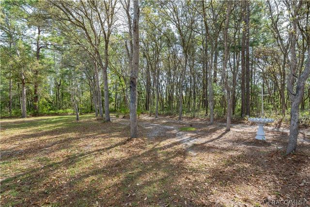 21 Sanders Circle, Homosassa, FL 34446