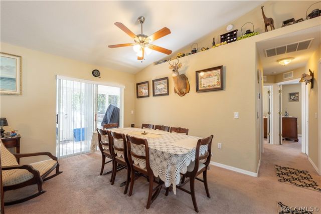 21 Sanders Circle, Homosassa, FL 34446