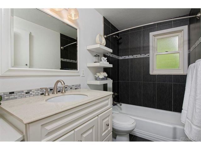 6024 Youngfield St, Arvada, CO 80004