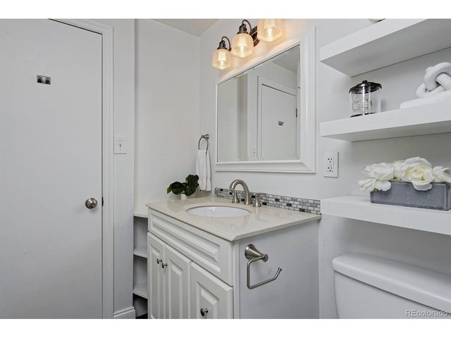 6024 Youngfield St, Arvada, CO 80004