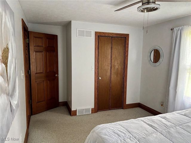 248 Darlington Road NE, Warren, OH 44484