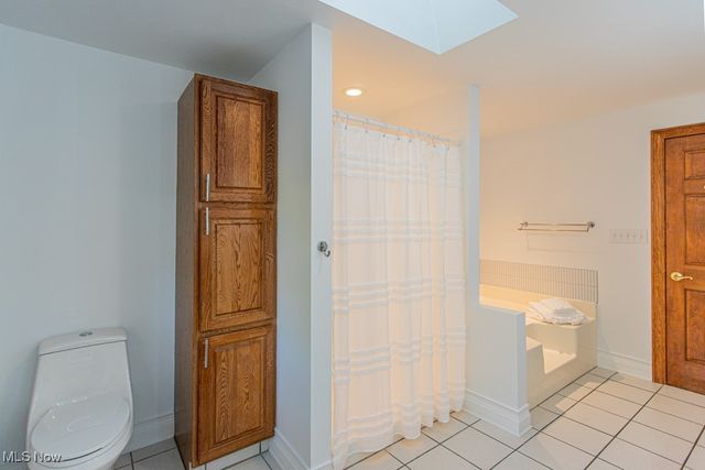 248 Darlington Road NE, Warren, OH 44484