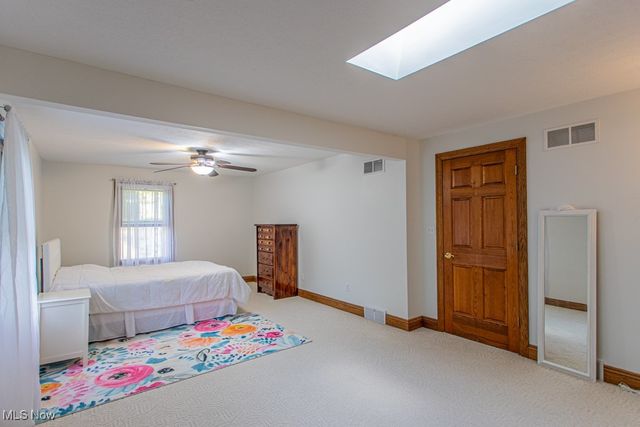 248 Darlington Road NE, Warren, OH 44484