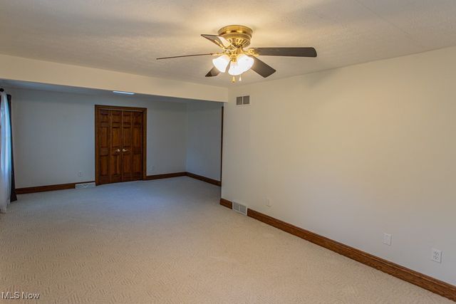 248 Darlington Road NE, Warren, OH 44484