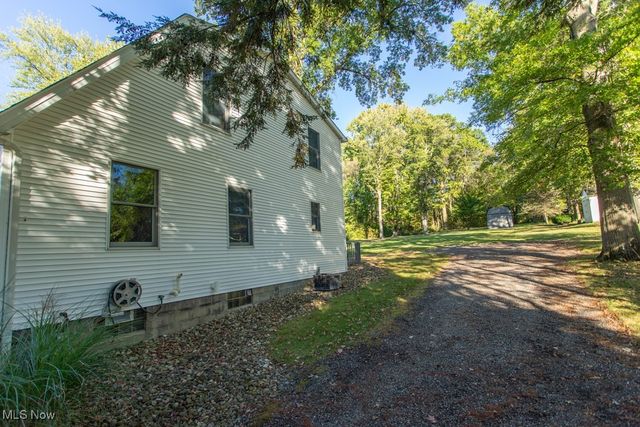 248 Darlington Road NE, Warren, OH 44484