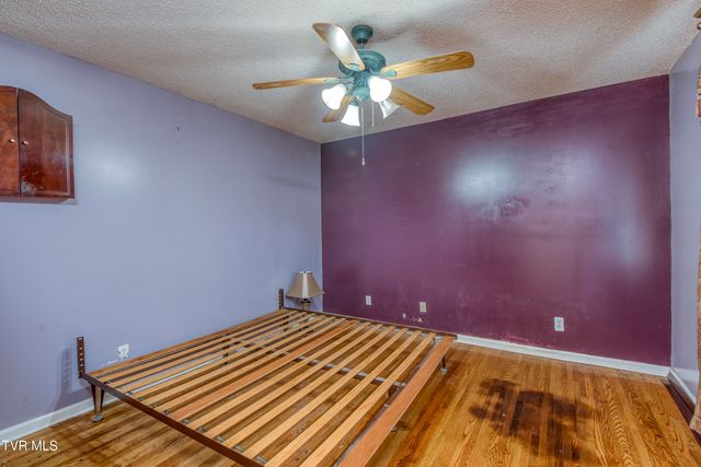 623 Cemetery Ridge Road, Damascus, VA 24236