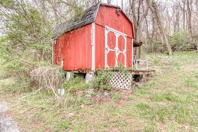 623 Cemetery Ridge Road, Damascus, VA 24236