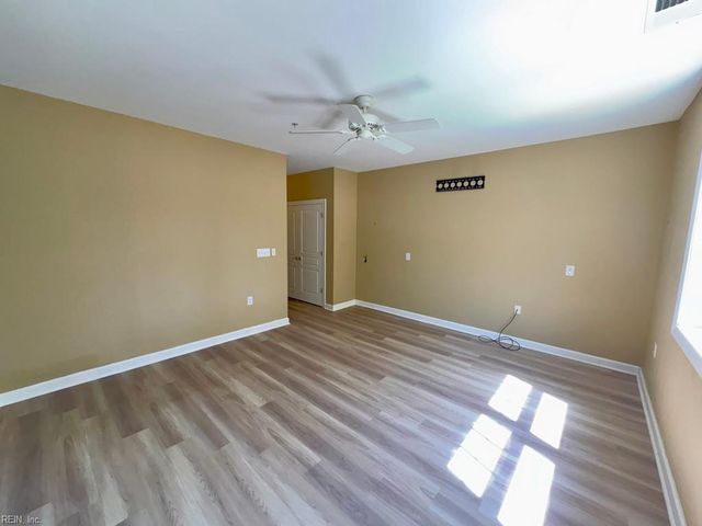301 Brooke Ave Apt 105, Norfolk, VA 23510