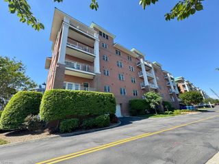 301 Brooke Ave Apt 105, Norfolk, VA 23510