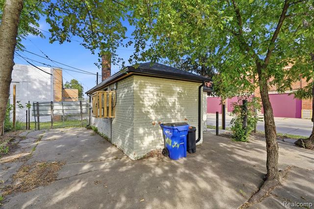 6011 Joy Road, Detroit, MI 48204
